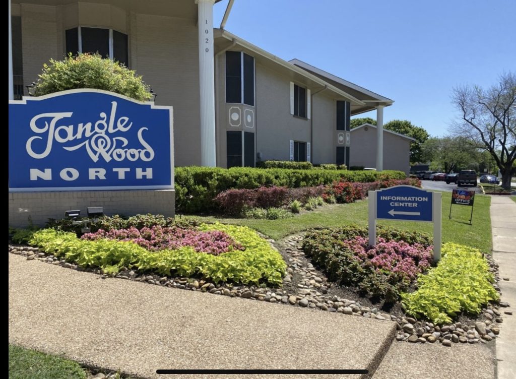 Tanglewood North Apartments Commercial Landscaping